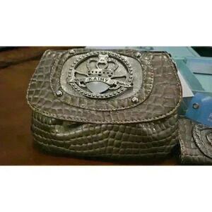 Kathy Van Zeeland Metallic Shoulder Bag & Wallet Croc Embossed Silver Y2K